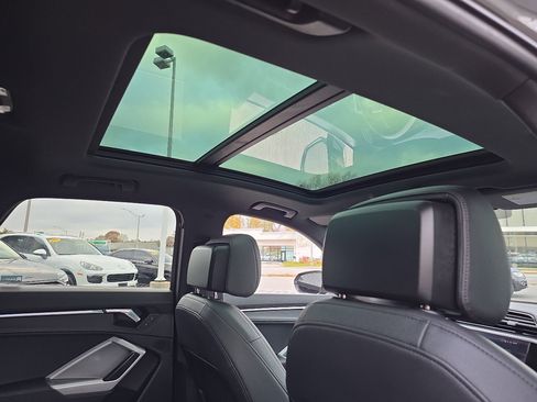 Used 2022 Audi Q3 2.0T Premium Plus image 28