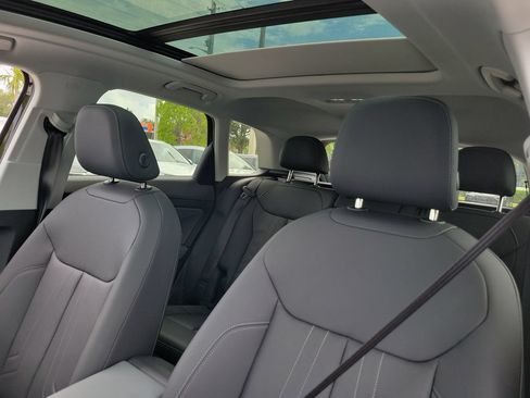 New 2026 Audi Q3 quattro 2.0T AWD/4WD image 16