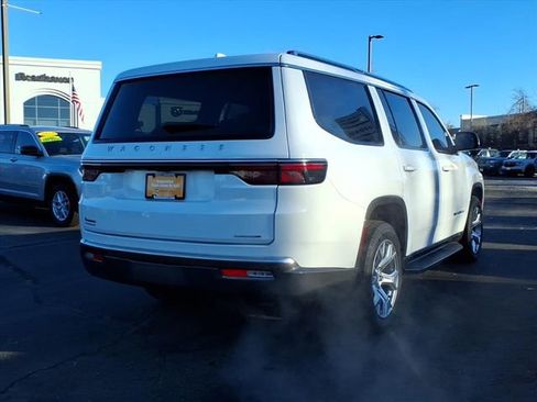 Used 2022 Jeep Wagoneer Series II image 3