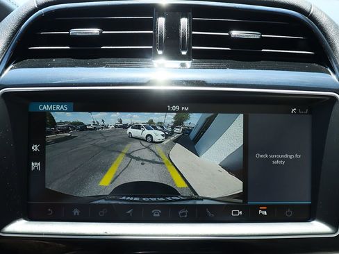 Used 2019 Jaguar F-PACE Prestige image 55