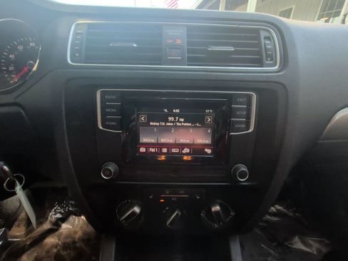 Used 2017 Volkswagen Jetta S FWD image 17