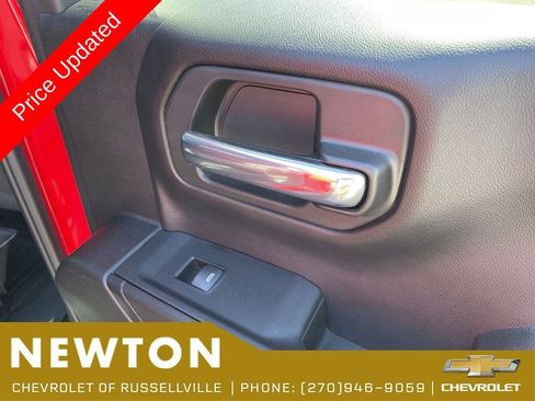 Used 2024 Chevrolet Silverado 1500 Custom w/ Turbomax Blackout Package AWD/4WD image 34