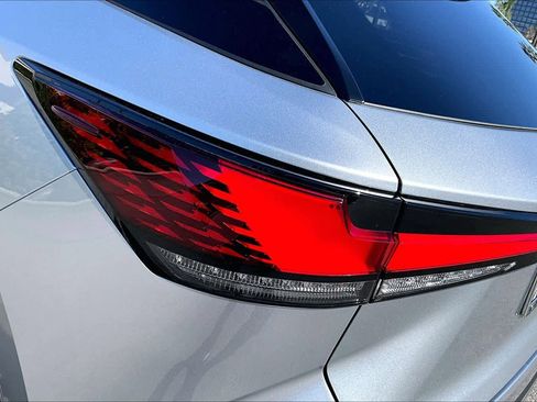 Used 2024 Lexus RX 350 Premium w/ Convenience Package image 27