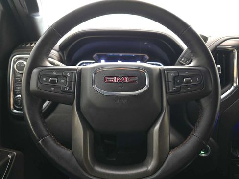 Used 2021 GMC Sierra 1500 AT4 w/ AT4 Premium Package AWD/4WD image 11