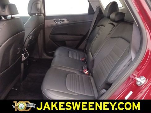 Used 2025 Kia Sportage SX image 13