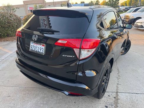 Used 2022 Honda HR-V Sport image 18