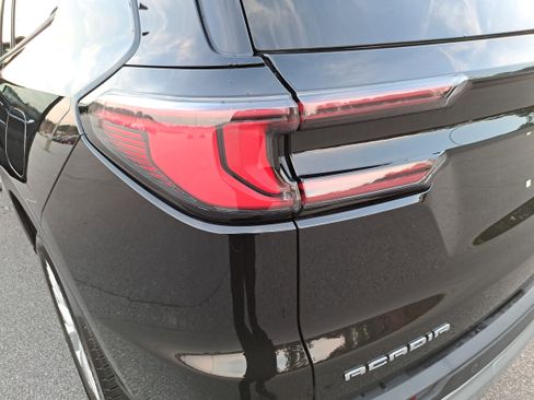 Used 2024 GMC Acadia Elevation w/ Luxury Package image 33