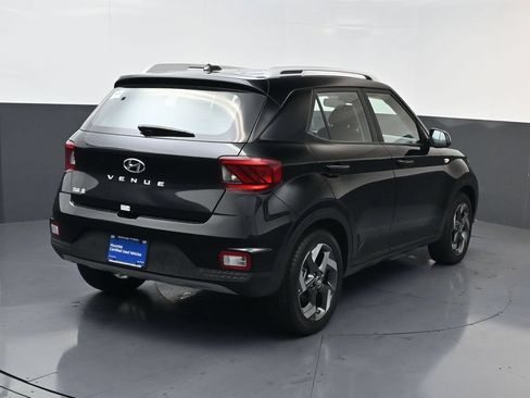 Certified 2026 Hyundai Venue SEL FWD image 4