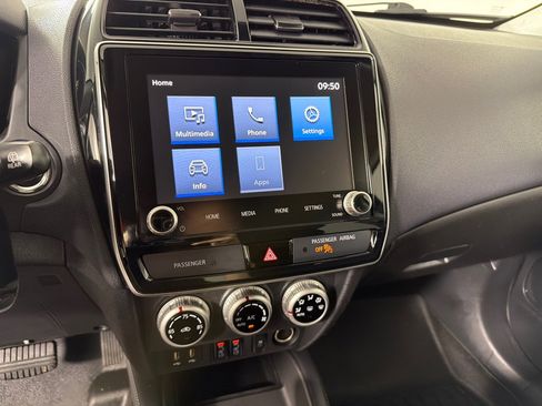 Used 2020 Mitsubishi Outlander Sport SE image 13