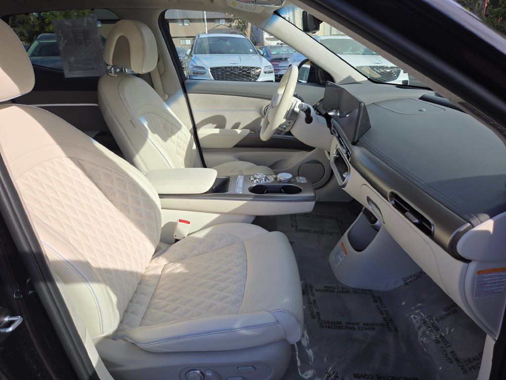 Used 2023 Genesis GV60 Performance AWD/4WD image 12