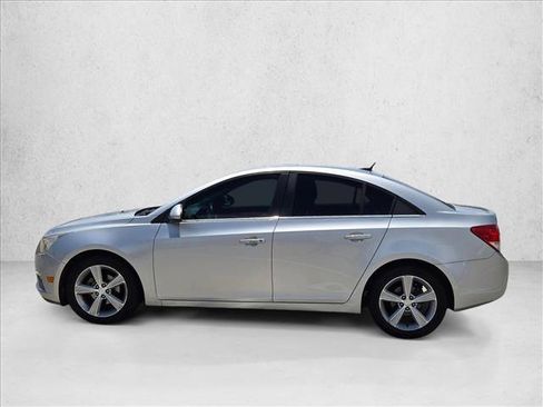 Used 2012 Chevrolet Cruze LT FWD image 3