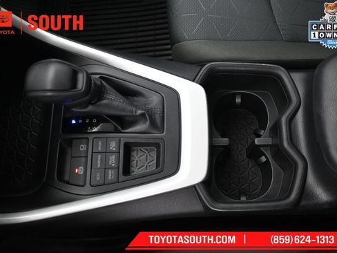 Used 2022 Toyota RAV4 XLE w/ Convenience Package AWD/4WD image 19