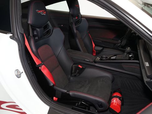 Used 2025 Porsche 911 GT3 RS RWD image 17