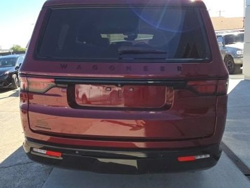 Used 2022 Jeep Wagoneer Series II AWD/4WD image 7