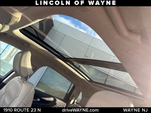 Certified 2022 Lincoln Nautilus Reserve image 14