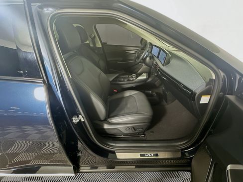 Used 2024 Kia EV6 Wind RWD image 31