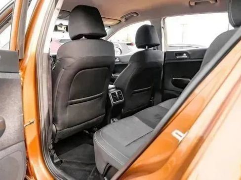 Used 2019 Kia Sportage LX FWD image 40