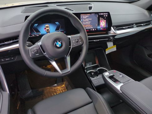 Used 2026 BMW X2 xDrive28i w/ Technology Package AWD/4WD image 27