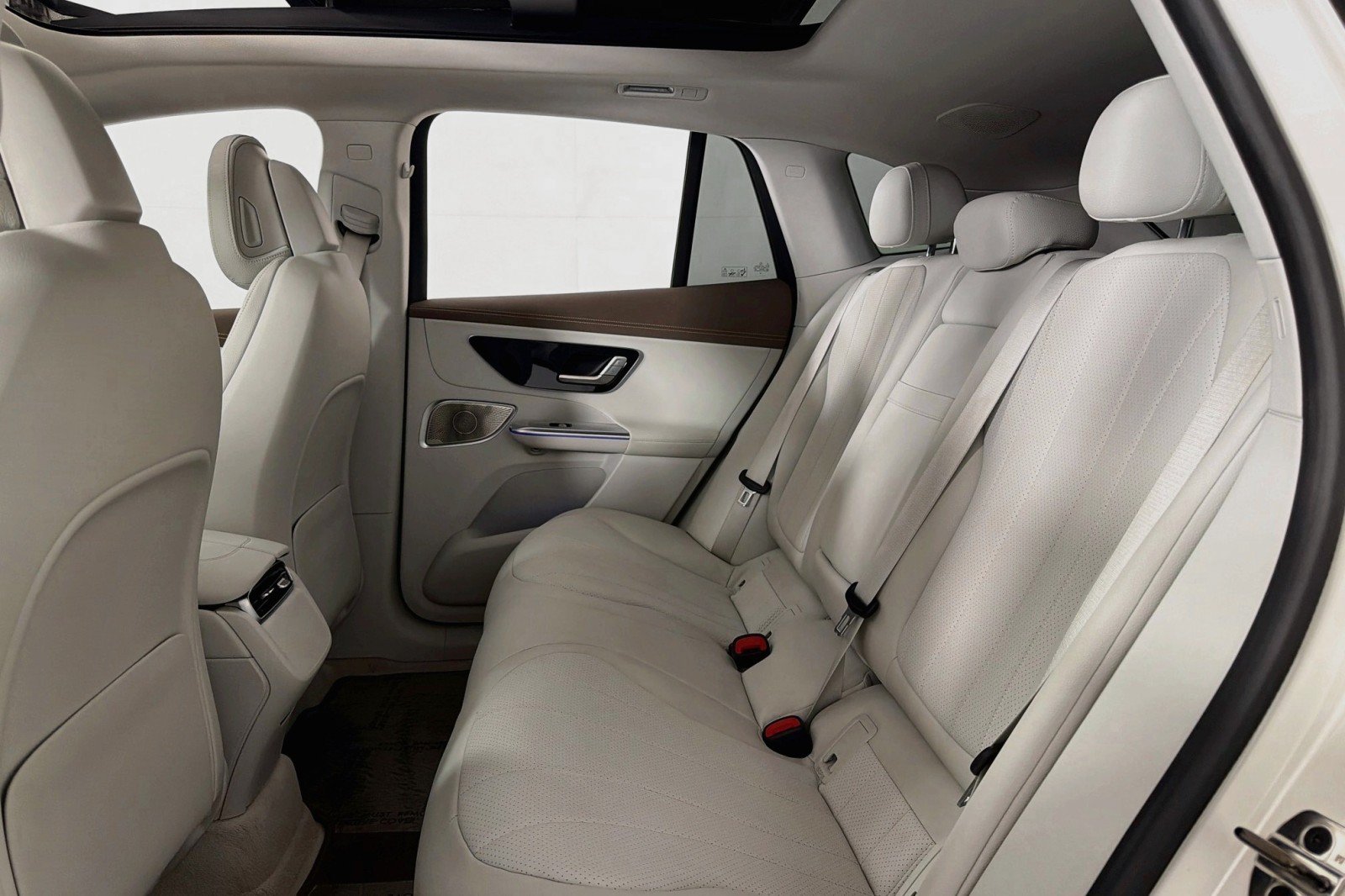 Certified 2023 Mercedes-Benz EQE 350+ 4MATIC SUV image 9