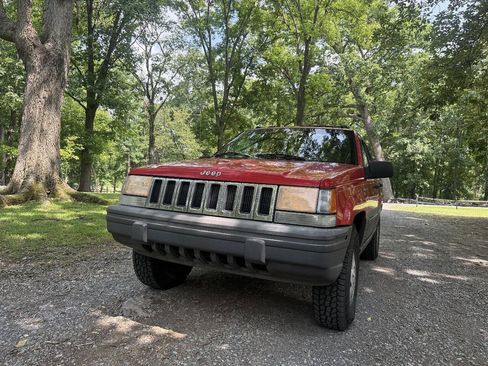 Used 1995 Jeep Grand Cherokee Laredo AWD/4WD image 3