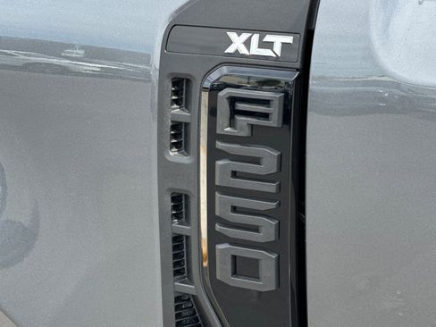New 2026 Ford F250 XLT w/ XLT Premium Package AWD/4WD image 25