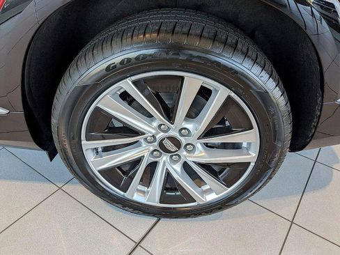 New 2026 Cadillac Vistiq Luxury image 9