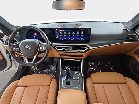 Used 2023 BMW i4 eDrive35 RWD image 14