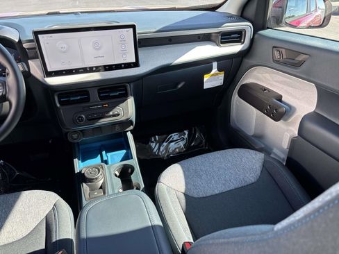New 2025 Ford Maverick XLT w/ Equipment Group 301A image 31