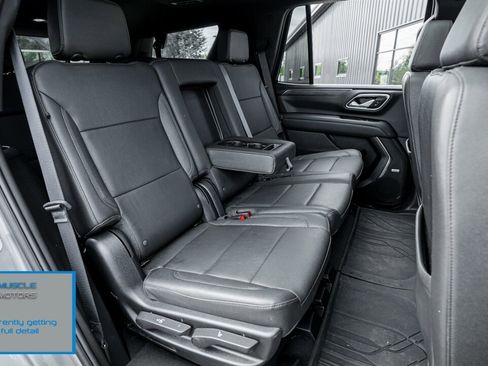 Used 2023 Chevrolet Tahoe Z71 w/ Luxury Package AWD/4WD image 28