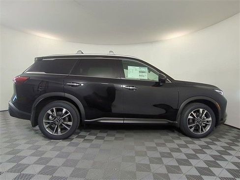 Certified 2025 INFINITI QX60 Luxe w/ Cargo Package image 3