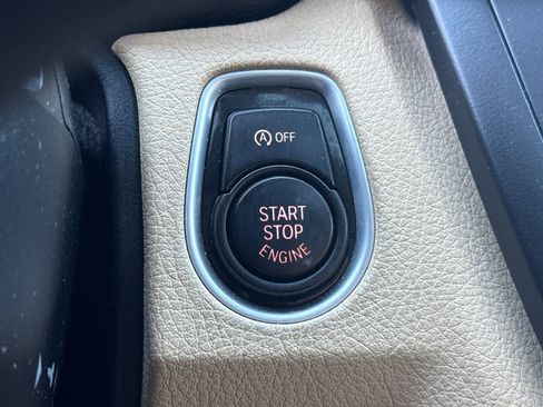 Used 2015 BMW 320i Sedan RWD image 23
