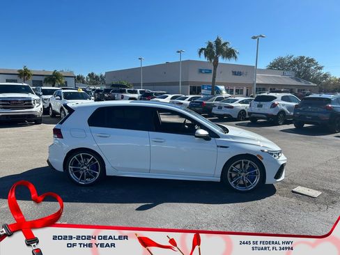 Used 2024 Volkswagen Golf R image 4