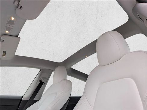 Used 2021 Tesla Model 3 Standard Range Plus image 27