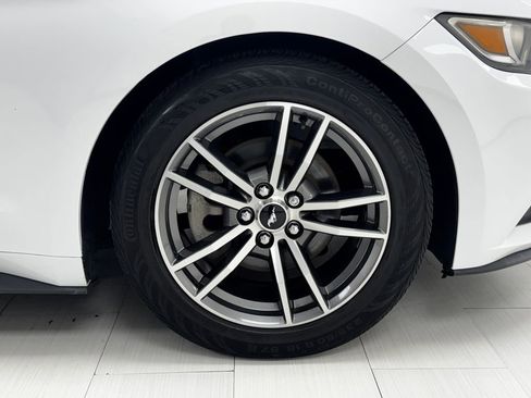 Used 2017 Ford Mustang Coupe image 39