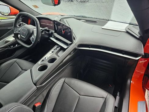 Used 2026 Chevrolet Corvette Stingray Coupe w/ 1LT RWD image 11