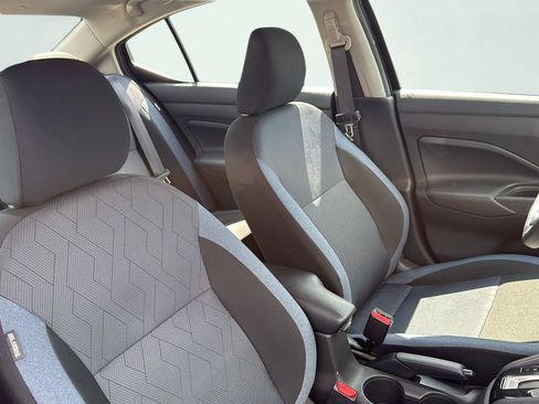 New 2025 Nissan Versa SV w/ Trunk Package FWD image 27