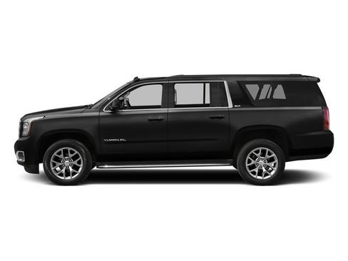 Used 2017 GMC Yukon XL SLT w/ Open Road Package image 2