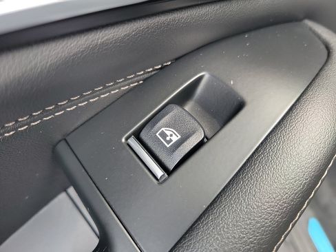 Used 2026 BMW X5 sDrive40i RWD image 17