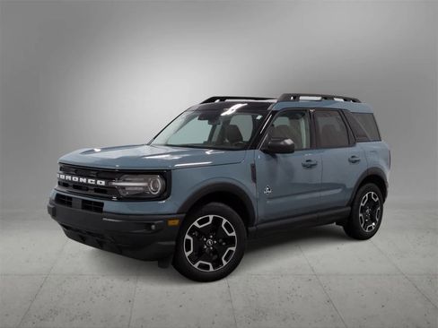 Used 2023 Ford Bronco Sport Outer Banks w/ Tech Package image 1