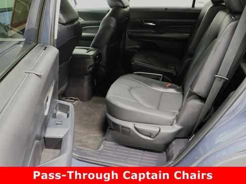 Certified 2025 Toyota Grand Highlander AWD image 29