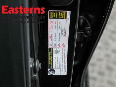 Used 2024 Nissan Armada SV image 37