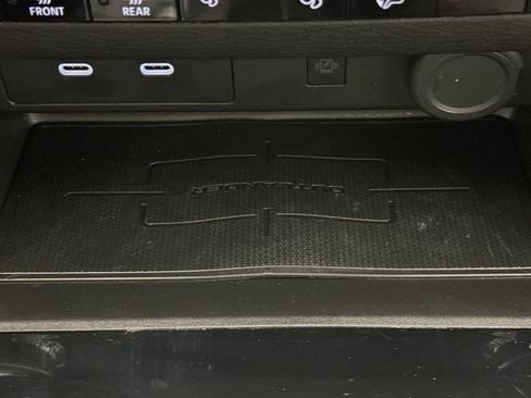 Used 2025 Mitsubishi Outlander SE AWD/4WD image 18