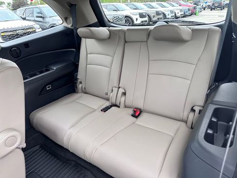 Used 2020 Honda Pilot Elite image 8