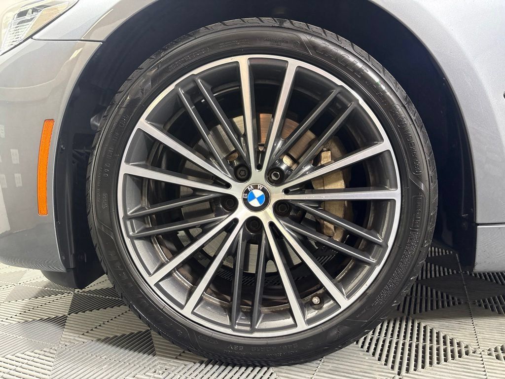 Certified 2022 BMW 530i w/ Premium Package RWD image 8
