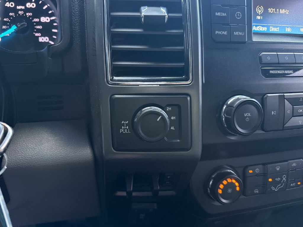 Used 2019 Ford F250 XLT w/ FX4 Off-Road Package AWD/4WD image 32