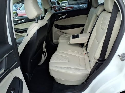 Used 2023 Ford Edge Titanium AWD/4WD image 11