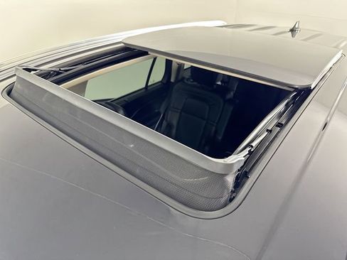 Used 2020 Lincoln Aviator Reserve RWD image 41