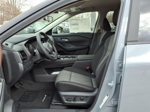 New 2026 Nissan Rogue SV image 5