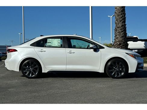 New 2026 Toyota Corolla XSE image 3