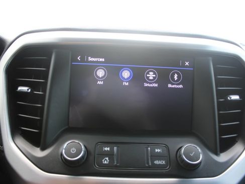 Used 2023 GMC Acadia SLT w/ Preferred Package FWD image 59